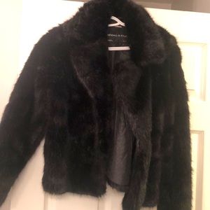 Kendall & Kylie faux fur jacket-small